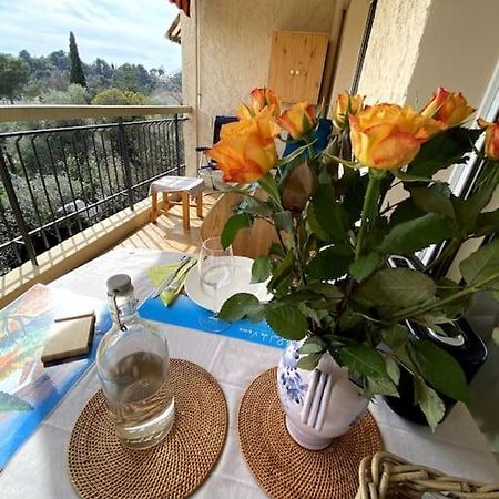 Logement Cosy, Situe Entre Ciel Et Mer 旺斯 外观 照片