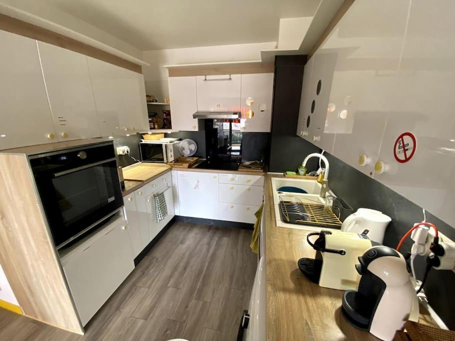 Logement Cosy, Situe Entre Ciel Et Mer 旺斯 外观 照片