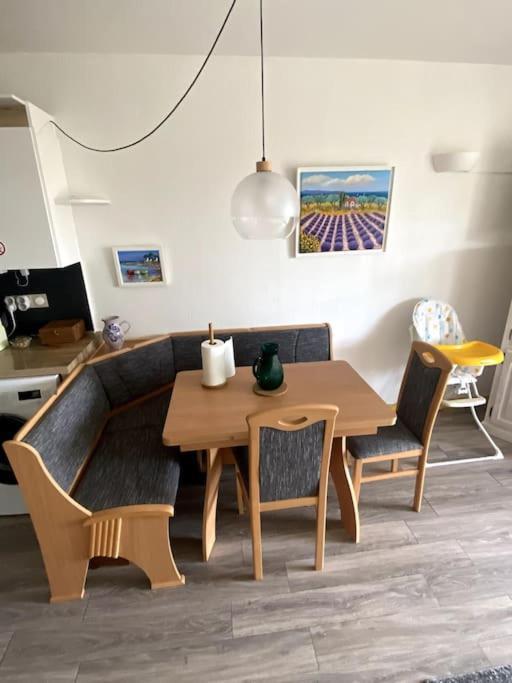 Logement Cosy, Situe Entre Ciel Et Mer 旺斯 外观 照片